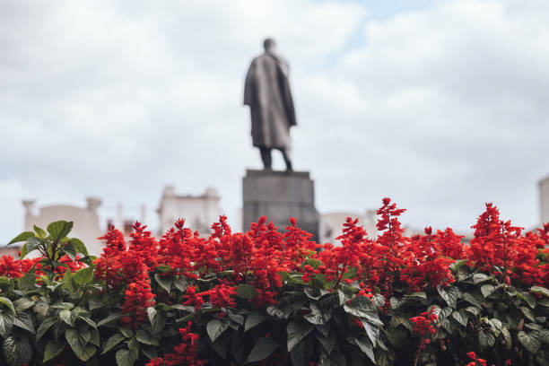 塔爾科夫的塔拉斯·舍甫琴科紀念碑 - shevchenko 個照片及圖片檔