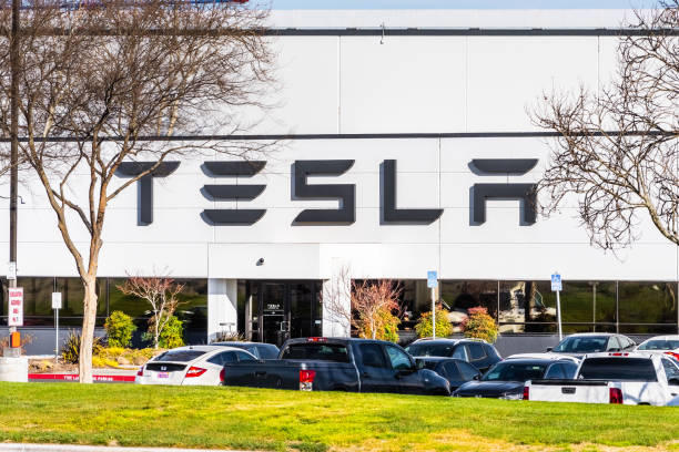 Tesla Factory casting foundry facilities, Lathrop, California Feb 17, 2020 Lathrop / CA / USA - Tesla Factory casting foundry facilities close to Stockton; tesla motors stock pictures, royalty-free photos & images