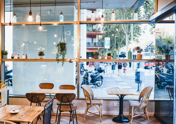 лучшее кафе в городе - small business saturday стоковые фото и изображения