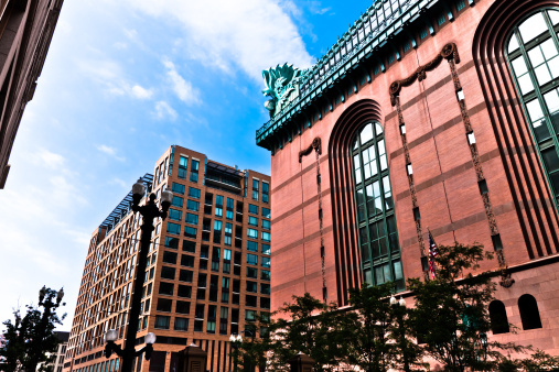 The Harold Washington Library in downtown Chicago