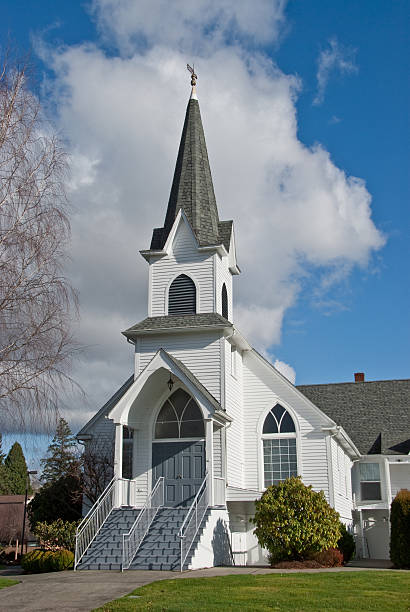 Historic 1904 Lutheran Church The historic chapel of Mountain View Lutheran Church was built in 1904. It is located in the town of Edgewood, Washington State, USA. jeff goulden puyallup washington stock pictures, royalty-free photos & images