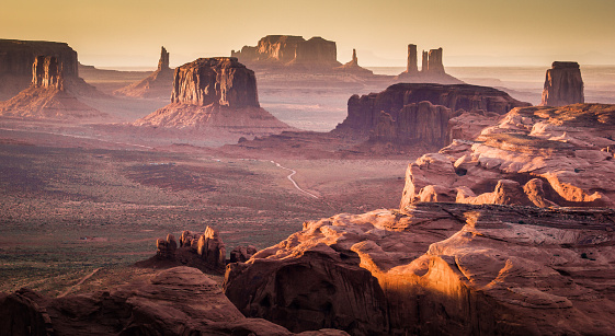 Foto de The Hunts Mesa Monument Valley e mais fotos de Foto de The Hunts Mesa Monument Valley e mais fotos de