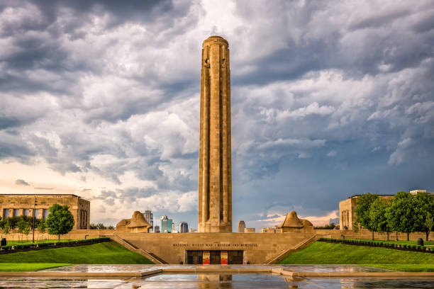 The National World War I Museum and Memorial Kansas City, Missouri, USA 28, 2018: Liberty Tower at the National World War I Museum and Memorial. Opened in 1926, the museum is dedicated to remembering, interpreting and understanding the Great War. kansas city kansas stock pictures, royalty-free photos & images