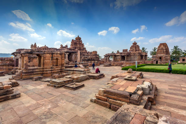 The temples and shrines at Pattadakal temple complex, Karnataka, India Pattadakal, Karnataka, India - January 11, 2020 : The temples and shrines at Pattadakal temple complex, dating to the 7th-8th century, the early Chalukya period, Karnataka, India hampi stock pictures, royalty-free photos & images
