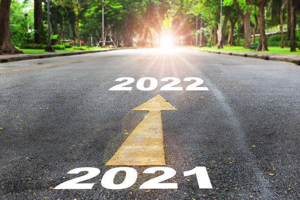 日光を背景に2021年から2022年の明けまして - 2021年 ストックフォトと画像