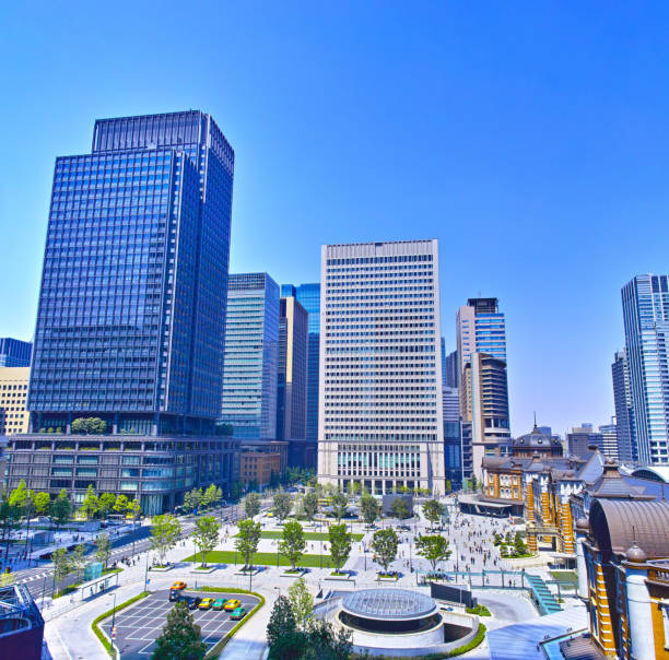 東京駅広場 - 大手町 ストックフォトと画像