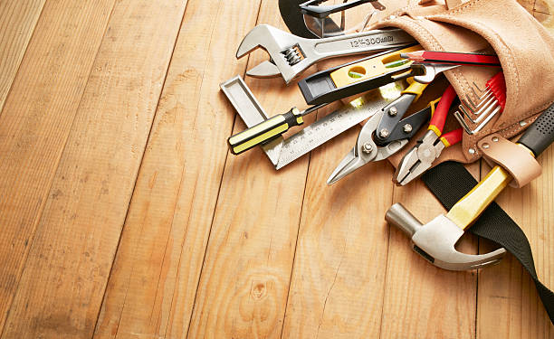 tool belt with tools - gereedschap stockfoto's en -beelden