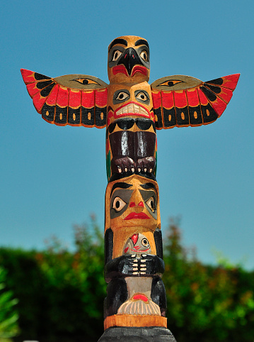 totem-picture-id872899806