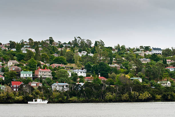 Trevallyn, Launceston, Tasmania Trevallyn is a long established suburb of Launceston on the Tamar River, Tasmania, Australia launceston australia stock pictures, royalty-free photos & images