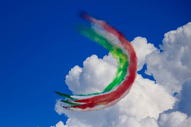 "frecce tricolore" - italienisches militär stock-fotos und bilder