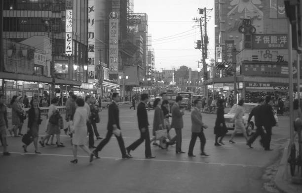 薄暮の道玄坂 - 渋谷 ストックフォトと画像