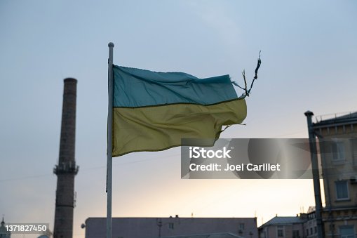 istock Ukrainian flag in Kyiv battered by the elements 1371827450