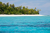 istock Uninhabited South Pacific Island 153159900