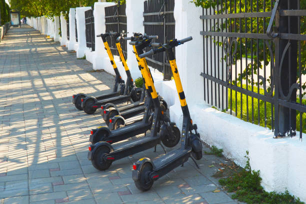How much does an electric scooter weigh in pounds(lbs.) and kilograms (kg)