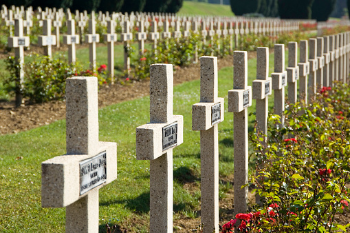 verdun-military-cemetery-graves-picture-