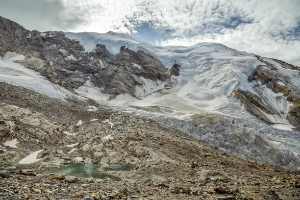 view on trift glacier from hohsaas close to saas-grund in switzerland - triftgletscher stock-fotos und bilder