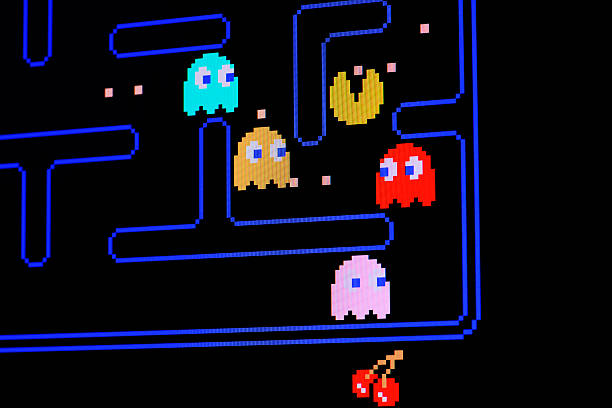 Vintage Pacman video game  90s television set stock pictures, royalty-free photos & images
