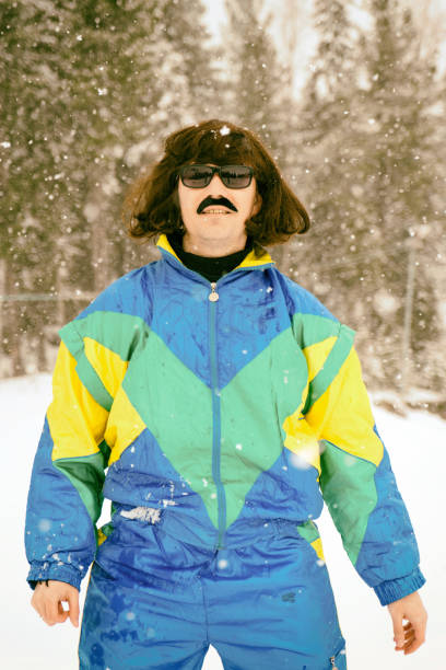 vintage foto's voor jongeman snowboarder - posing with ski stockfoto's en -beelden
