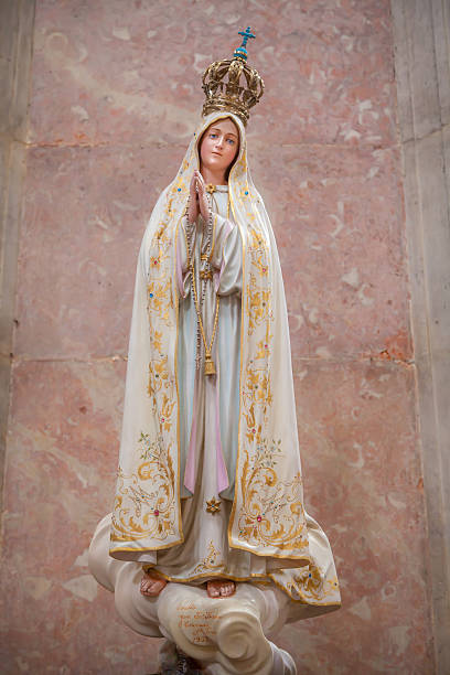 virgin mary - our lady of fatima - madonna stok fotoğraflar ve resimler