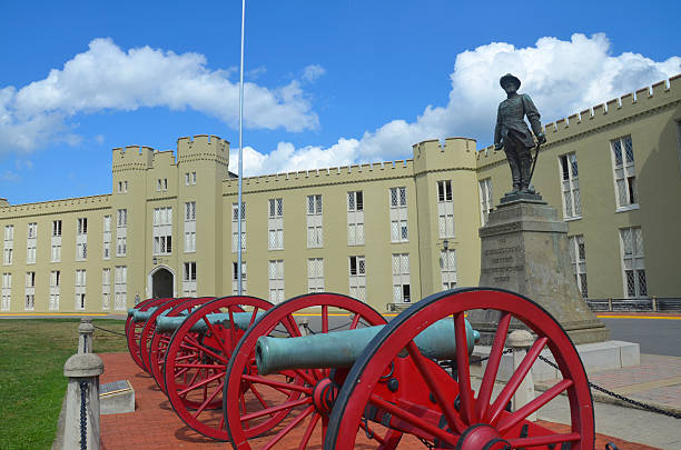 Virginia Military Institute Virginia Military Institute statue of General Stonewall Jackson and civil war cannons stonewall jackson stock pictures, royalty-free photos & images