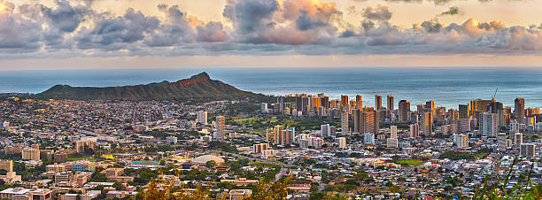 Waikiki and Diamond Head from Tantalus lookout panoramic view of Waikiki and Diamond Head from Tantalus lookout in the Puu Ualakaa State Park, Honolulu, Oahu, Hawaii honolulu stock pictures, royalty-free photos & images