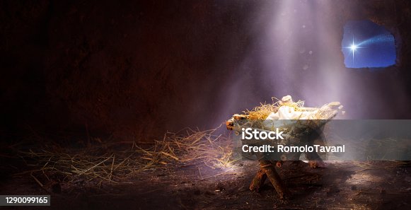 istock Waiting For The Messiah - Empty Manger With Comet Star Coming 1290099165