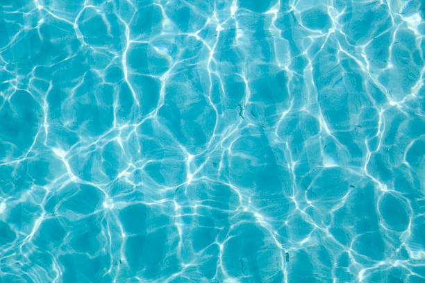 wasser, ripple über sandstrand - pool stock-fotos und bilder