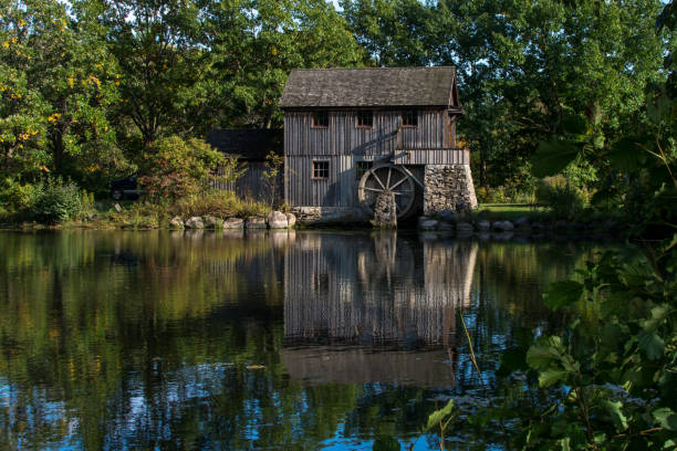 Water wheel mill, Rockford, Illinois. Water wheel mill, Rockford, Illinois. water wheel stock pictures, royalty-free photos & images