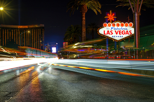 Night traffic at Welcome to Las Vegas sign in Las Vegas