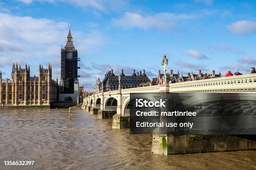 istock Westminster Bridge Of Houses Of Parliament And Big Ben Undergoing Refurbishment Work 1356532397
