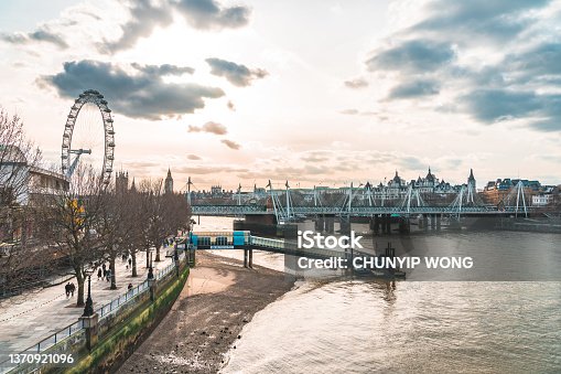 istock Westminster Parliament, Big Ben and the Thames at sunset 1370921096