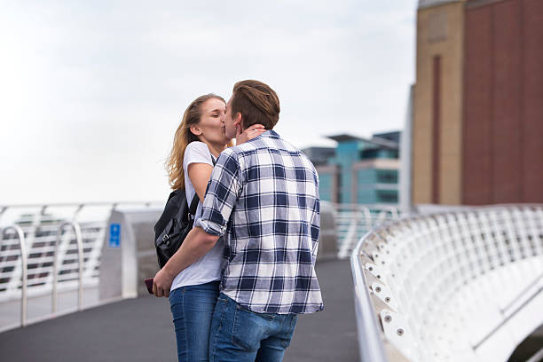 what a kiss! - newcastle united stockfoto's en -beelden
