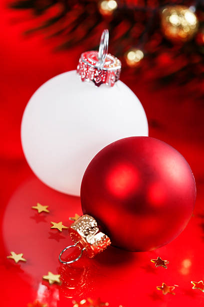 white and red christmas balls white and red christmas balls cue ball stock pictures, royalty-free photos & images