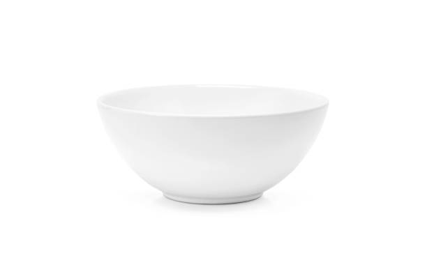vit keramik skål eller djup tallrik enkel köksutrustning isolerad på vit bakgrund - skål porslin bildbanksfoton och bilder