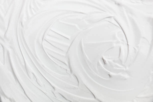 vit kräm textur för mönster och bakgrund - whipped cream bildbanksfoton och bilder