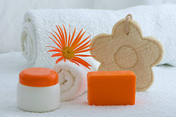 blanqueamiento productos - papaya soap fotografías e imágenes de stock