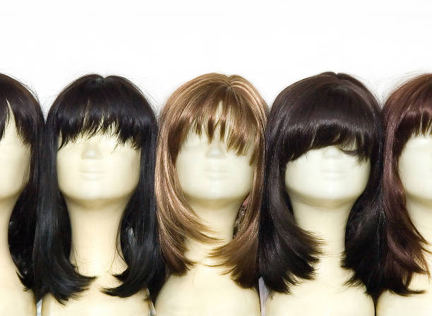 wigs cabeza - peluca fotografías e imágenes de stock
