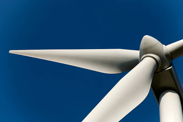 grüne energie - windenergie stock-fotos und bilder