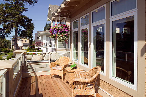 window house building exterior balcony patio - hangplant wood stockfoto's en -beelden