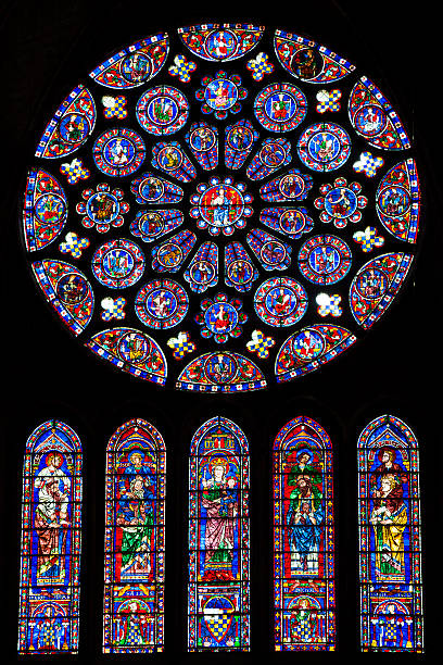 窓の大聖堂のシャルトル - シャルトル ストックフォトと画像