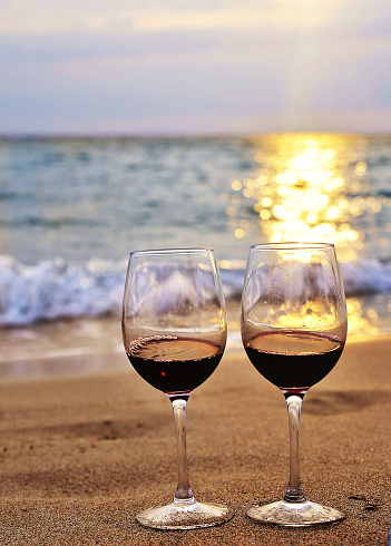 spiaggia e viaggiare per il mondo 2 set di ciondoli per bicchieri da vino,con 20 pezzi in totale a tema 