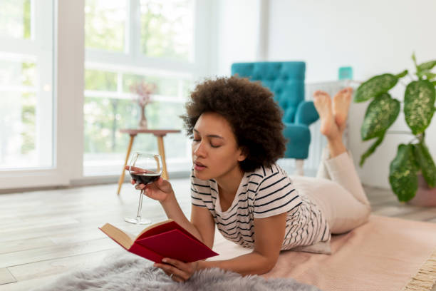 5,186 Pose For Reading A Book In Bed Stock Photos, Pictures & Royalty-Free  Images - iStock