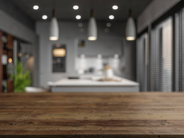 houten lege oppervlakte en keuken als achtergrond in de avond - keuken stockfoto's en -beelden