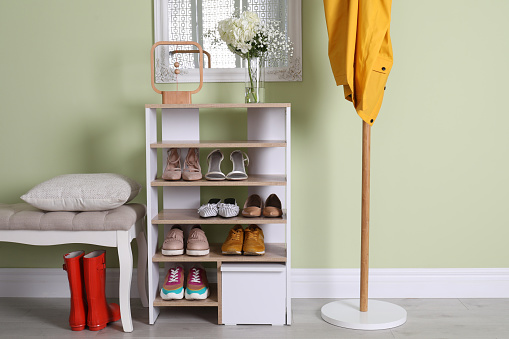shoe rack to declutter shoes