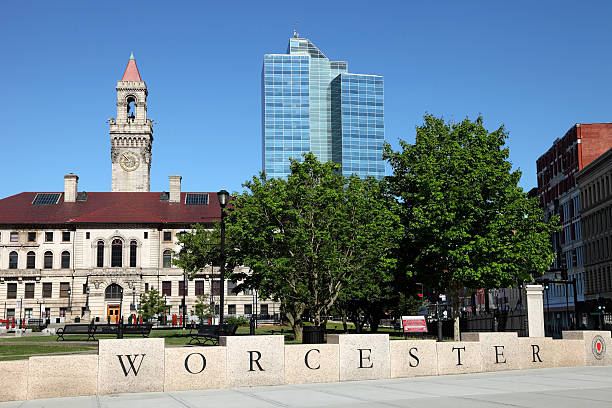 Worcester Massachusetts Downtown Worcester City Hall and skyline. Worcester is a city and the county seat of Worcester County, Massachusetts, United States. The city is the second largest city in New England after Boston.  A center of commerce, industry, and education, Worcester is also known for its spacious parks and plentiful museums and art galleries massachusetts stock pictures, royalty-free photos & images