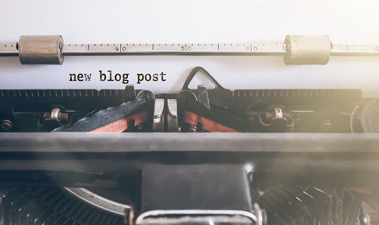 writing on typewriter the best time to publish a blog post
