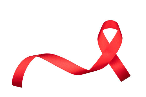 día mundial de las ayudas y mes nacional de concienciación sobre el vih/sida y el envejecimiento con cinta roja sobre fondo blanco (lazo aislado con camino de recorte) - world aids day fotografías e imágenes de stock