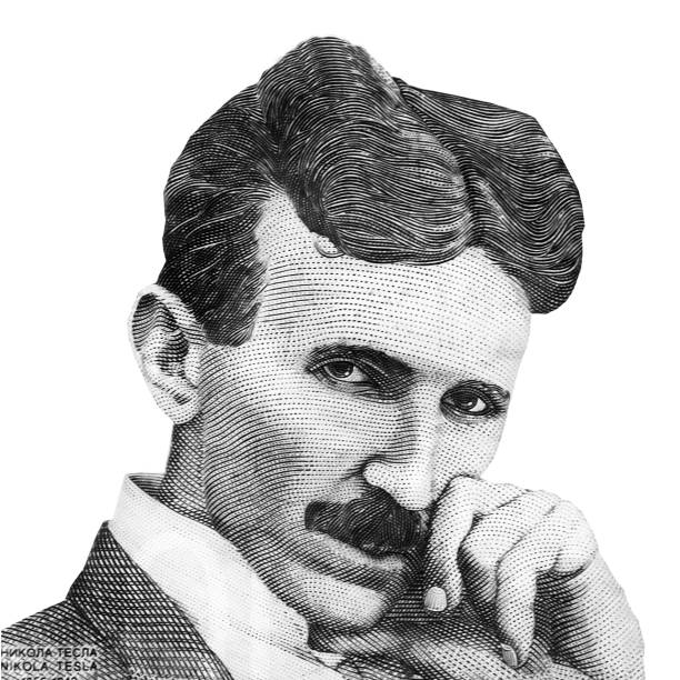 ritratto dell'inventore di fama mondiale nikola tesla isolato su sfondo bianco. immagine in bianco e nero - famous person foto e immagini stock