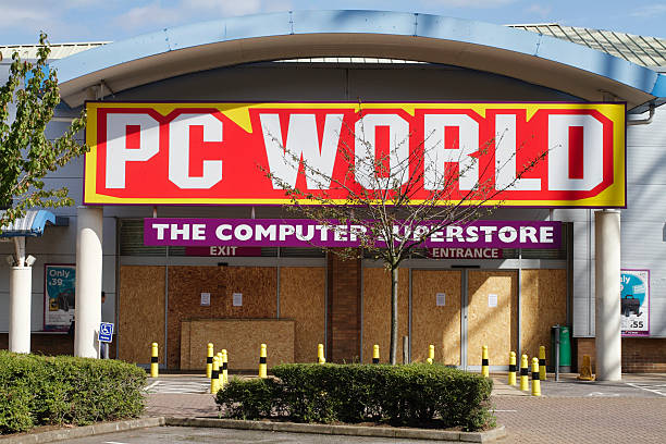 pc world in south-west london after riots august 2011 - wimbledon tennis 個照片及圖片檔