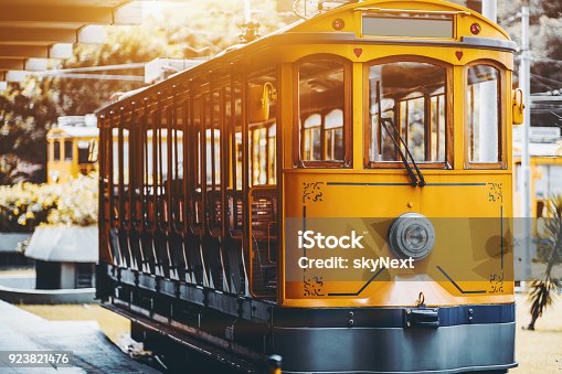istock Yellow bonde tram for tourists in Rio 923821476